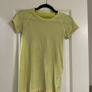 Lululemon Swiftly Tech Short sleeve